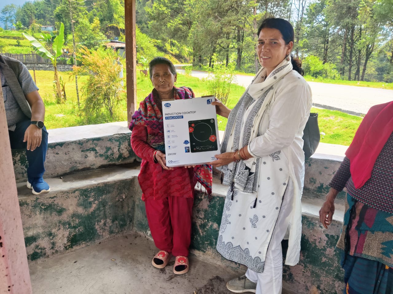 E-Stove handover